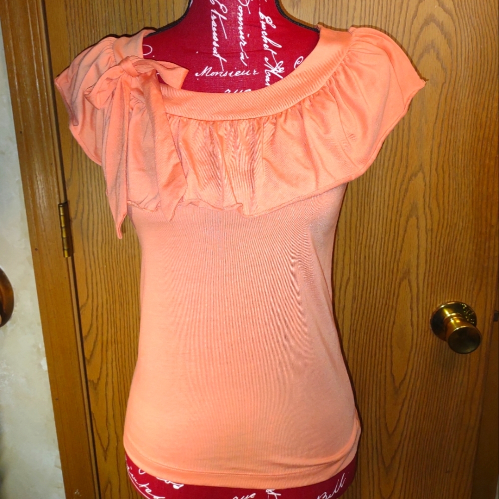 Tank with ruffled Neck S/P